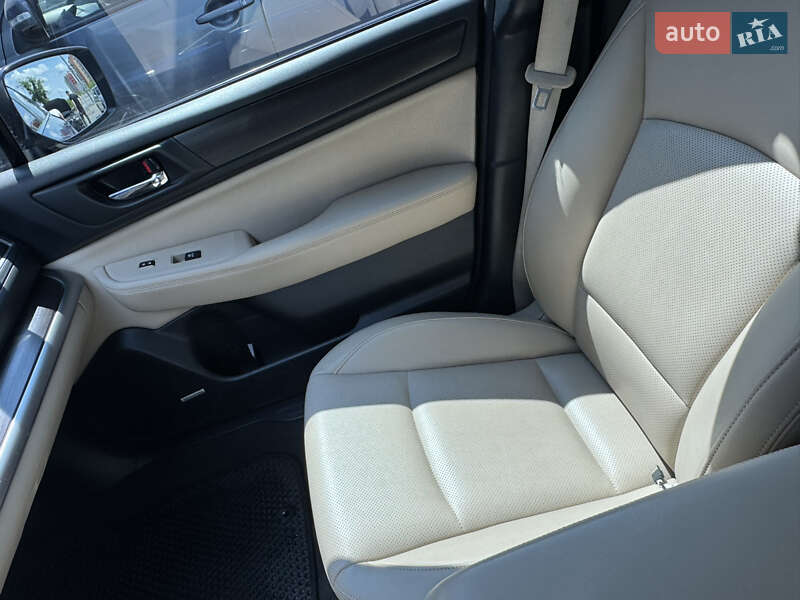 Седан Subaru Legacy 2015 в Дніпрі