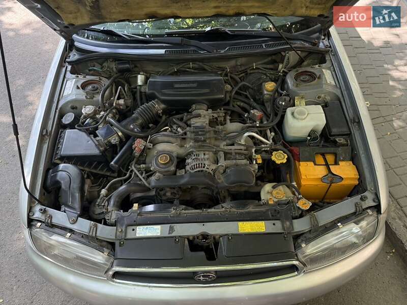 Універсал Subaru Legacy 1998 в Дніпрі
