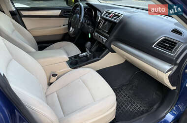Седан Subaru Legacy 2017 в 