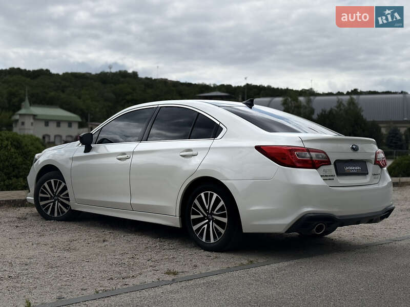 Седан Subaru Legacy 2018 в Дніпрі