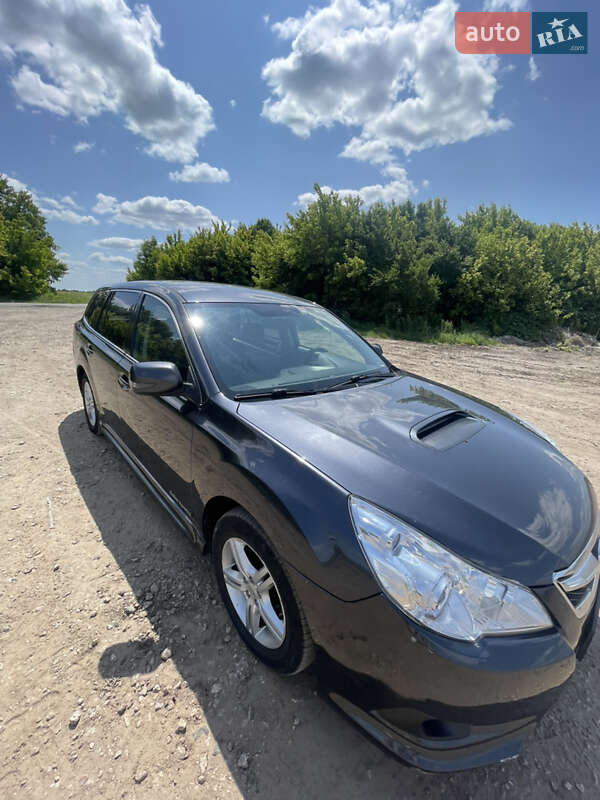 Универсал Subaru Legacy 2011 в Ровно