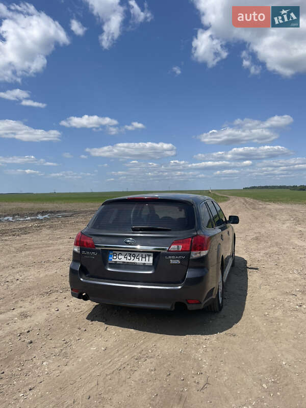 Универсал Subaru Legacy 2011 в Ровно