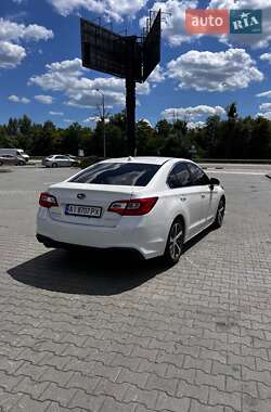 Седан Subaru Legacy 2018 в 