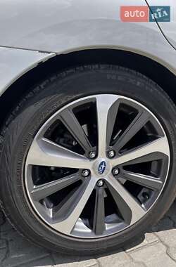 Седан Subaru Legacy 2018 в 