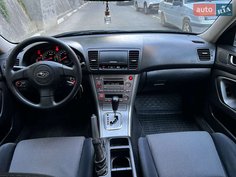 Седан Subaru Legacy 2004 в Днепре