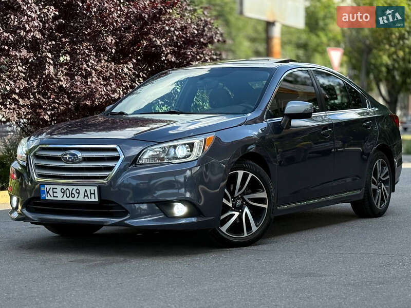 Седан Subaru Legacy 2016 в 