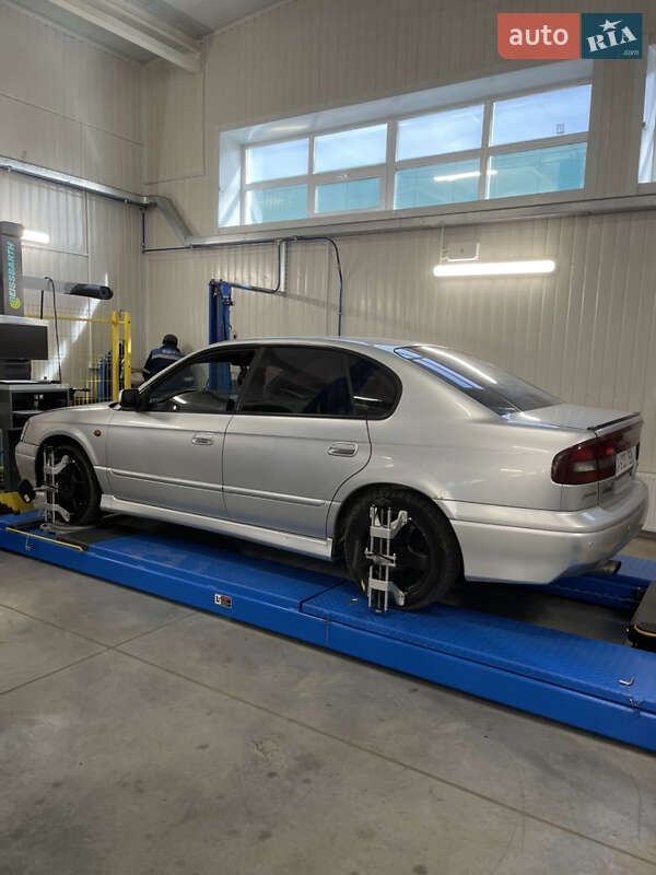 Седан Subaru Legacy 2002 в Вознесенске
