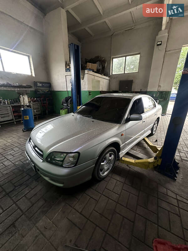 Седан Subaru Legacy 2002 в Вознесенске