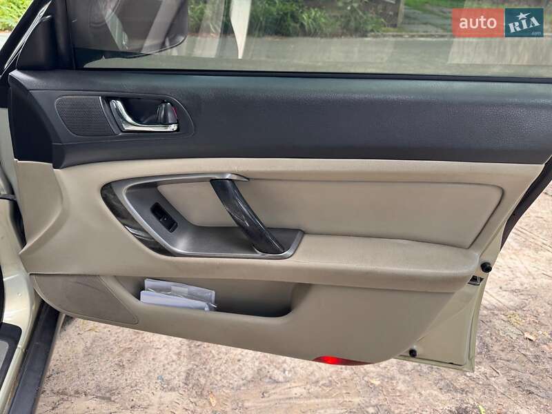 Универсал Subaru Legacy 2005 в Киеве
