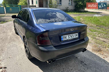 Седан Subaru Legacy 2005 в 