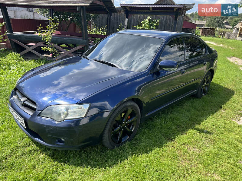 Седан Subaru Legacy 2005 в Зарічному