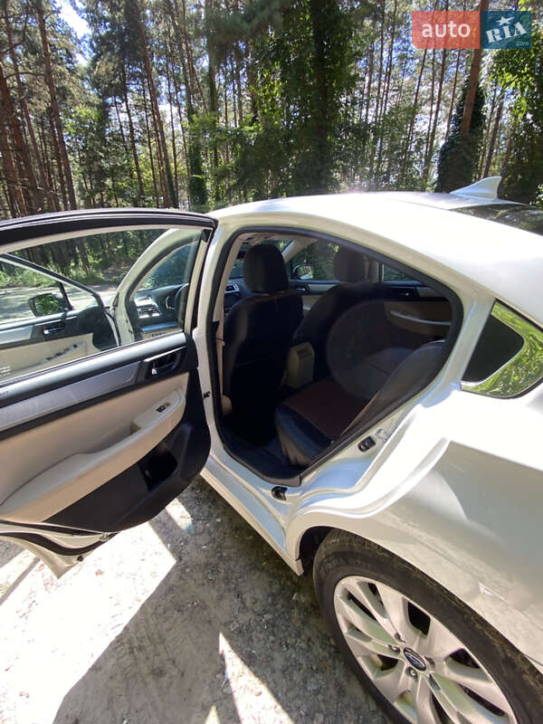 Седан Subaru Legacy 2017 в Вышгороде