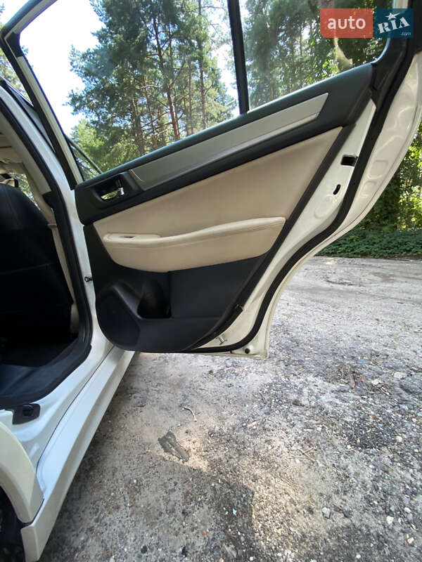 Седан Subaru Legacy 2017 в Вышгороде