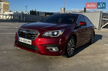 Седан Subaru Legacy 2017 в Киеве