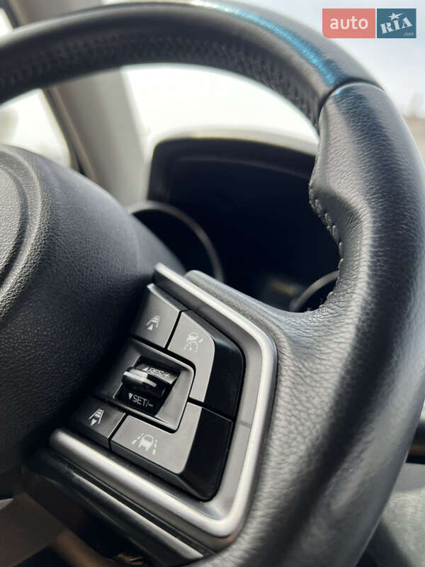 Седан Subaru Legacy 2017 в Києві