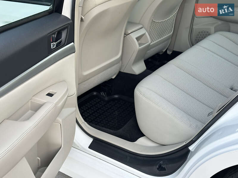 Седан Subaru Legacy 2010 в Киеве фото 36 Седан Subaru Legacy 2010 в Киеве