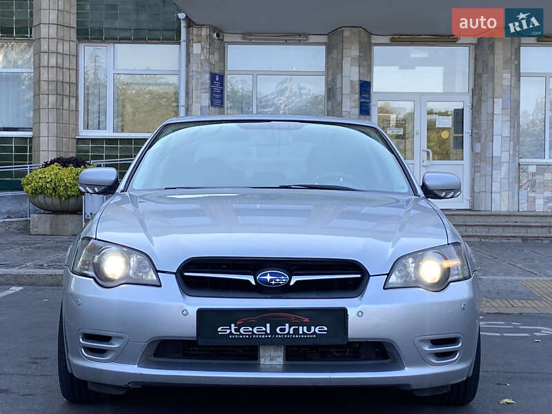 Седан Subaru Legacy 2004 в Николаеве