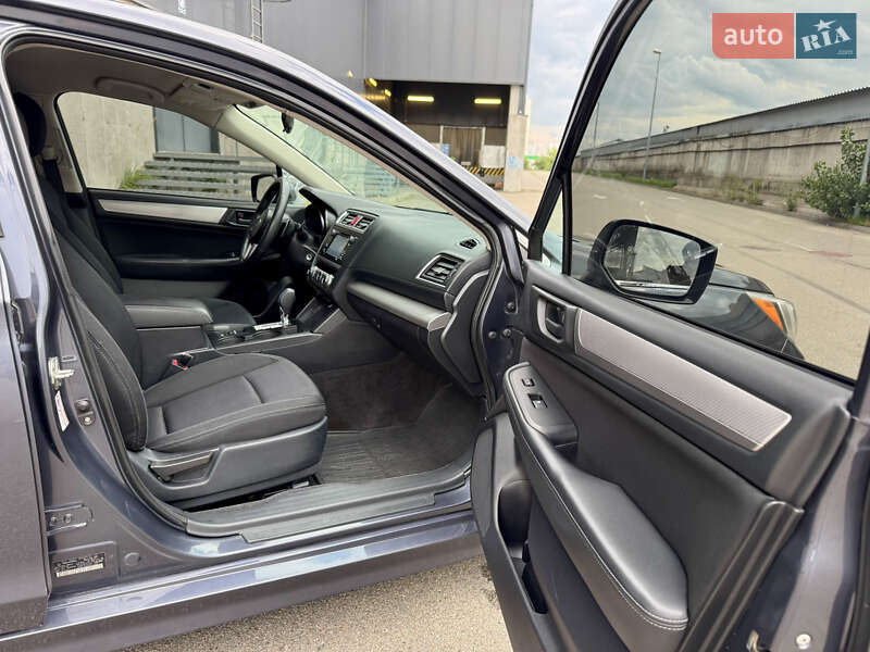 Седан Subaru Legacy 2014 в Киеве