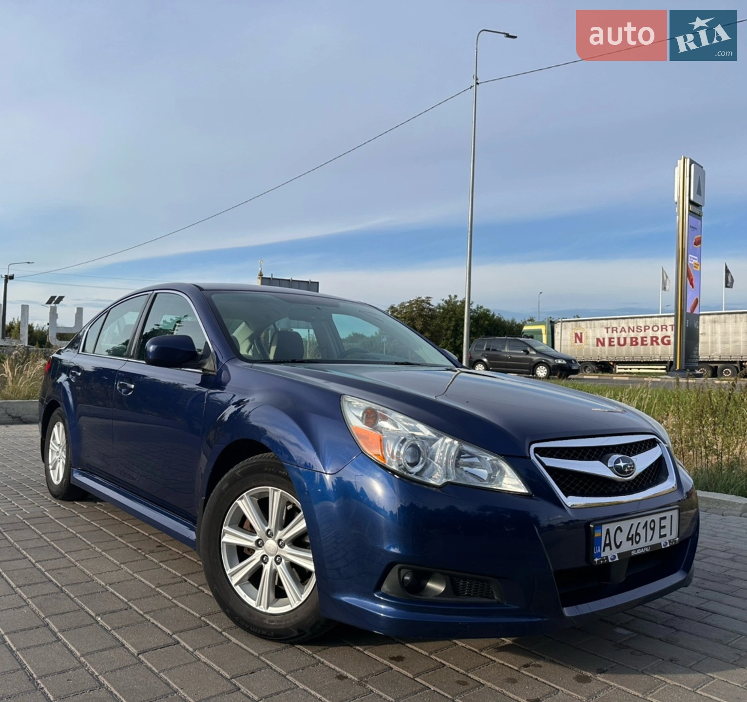 2011 Subaru Legacy - мініатюра 2