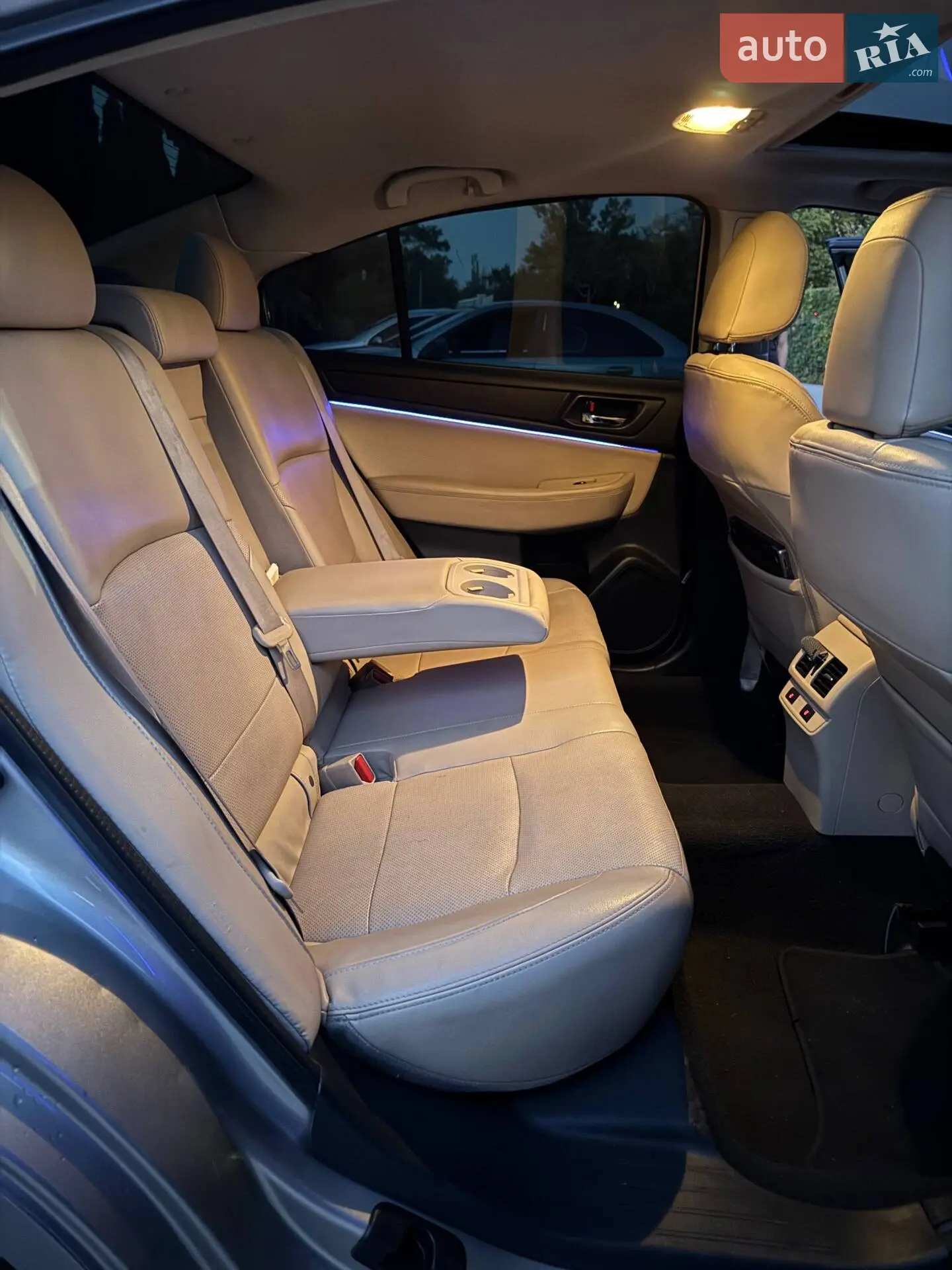 2016 Subaru Legacy - мініатюра 19