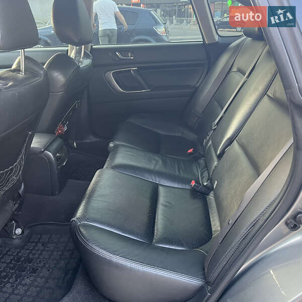 Седан Subaru Legacy 2006 в Днепре