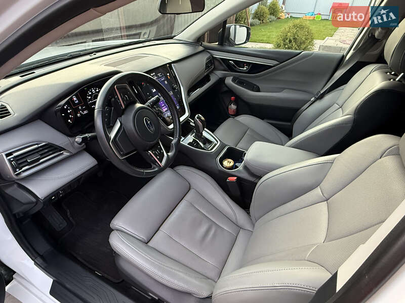 Седан Subaru Legacy 2020 в Хотине