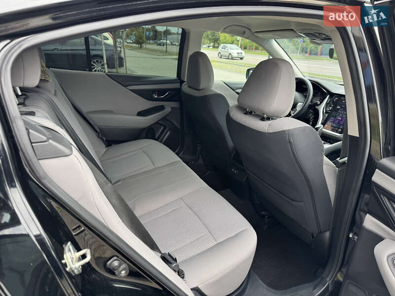 Седан Subaru Legacy 2019 в Львове