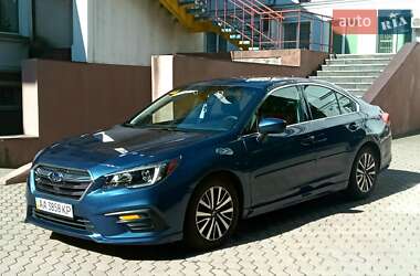 Седан Subaru Legacy 2018 в 