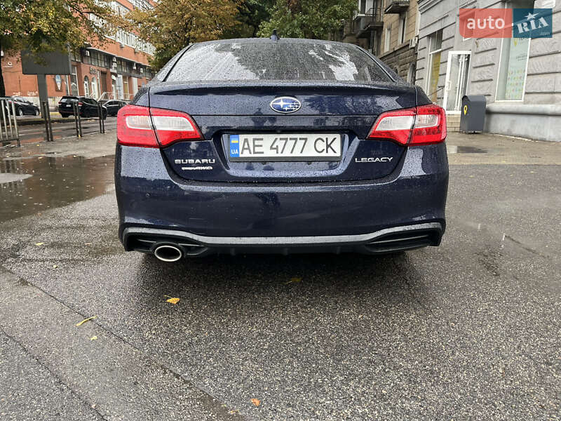 Седан Subaru Legacy 2017 в Днепре