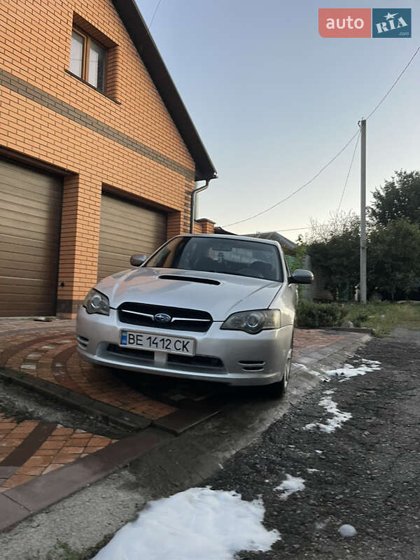 Subaru Legacy 2004