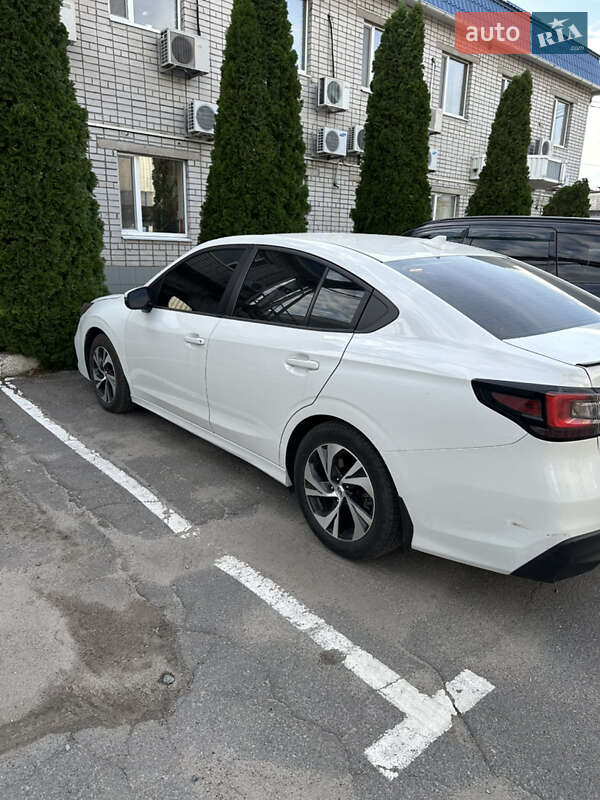 Седан Subaru Legacy 2023 в Дніпрі