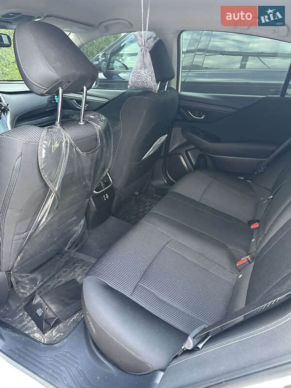 Седан Subaru Legacy 2023 в Дніпрі