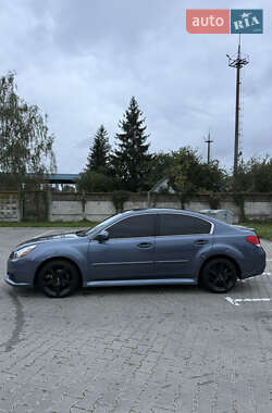 Седан Subaru Legacy 2014 в 