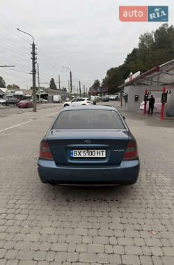 Седан Subaru Legacy 2004 в 