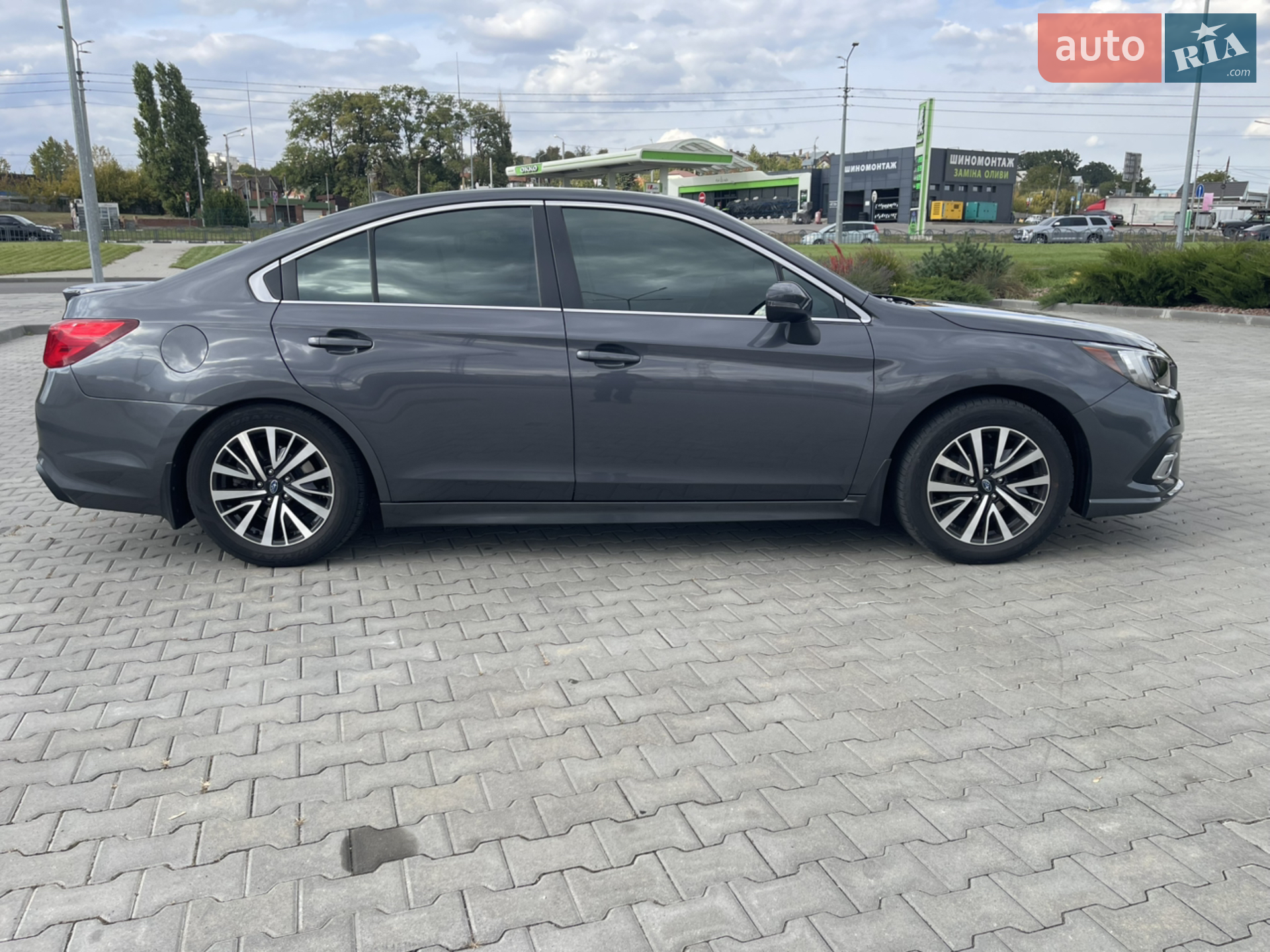 2017 Subaru Legacy - мініатюра 25