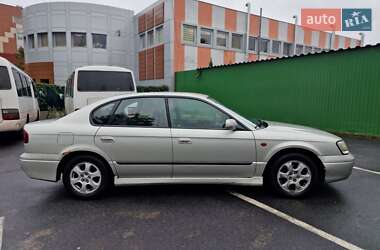 Седан Subaru Legacy 2000 в 