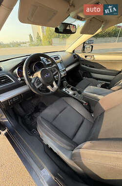 Седан Subaru Legacy 2015 в 