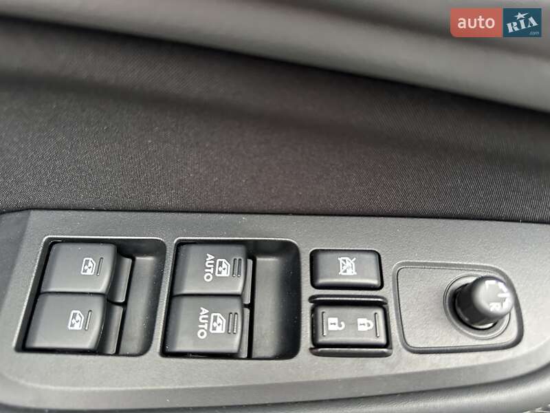 Седан Subaru Legacy 2016 в Днепре