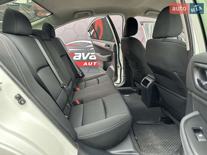 Седан Subaru Legacy 2016 в Днепре
