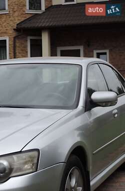 Седан Subaru Legacy 2004 в 