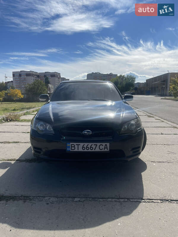 Седан Subaru Legacy 2004 в 