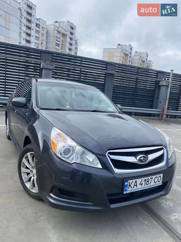 Subaru Legacy 2011