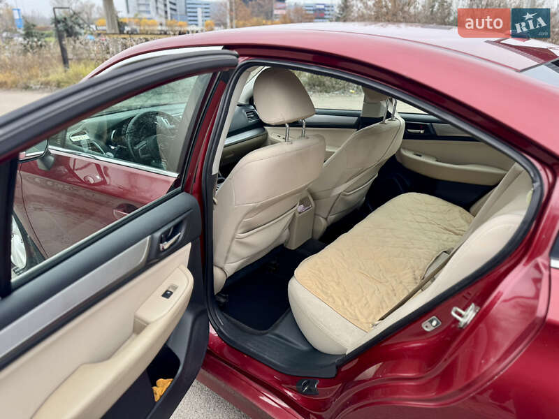 Седан Subaru Legacy 2014 в Киеве