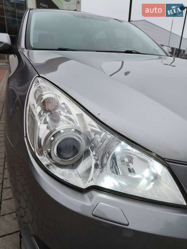 Седан Subaru Legacy 2010 в Днепре