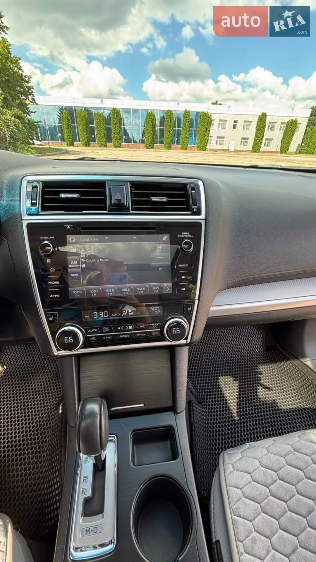 2017 Subaru Legacy - мініатюра 16