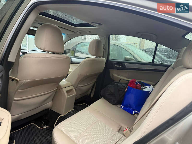 Седан Subaru Legacy 2014 в Києві