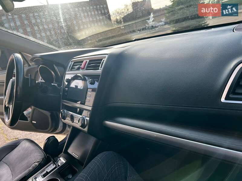 Седан Subaru Legacy 2015 в Дніпрі