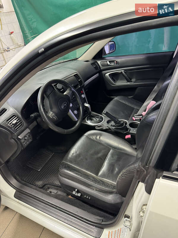 Седан Subaru Legacy 2008 в Ровно
