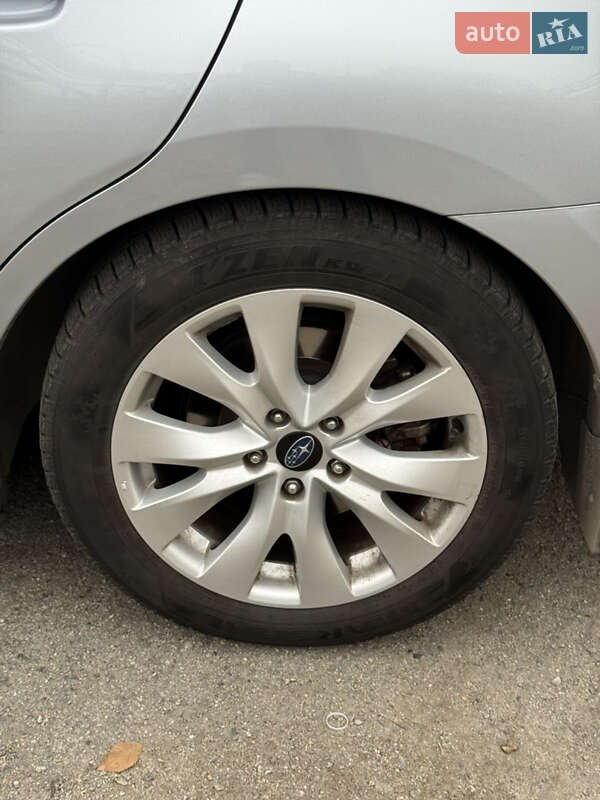 Седан Subaru Legacy 2016 в Днепре