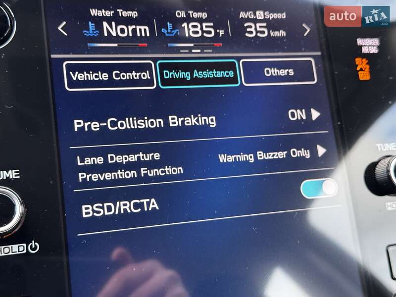 Седан Subaru Legacy 2019 в Киеве